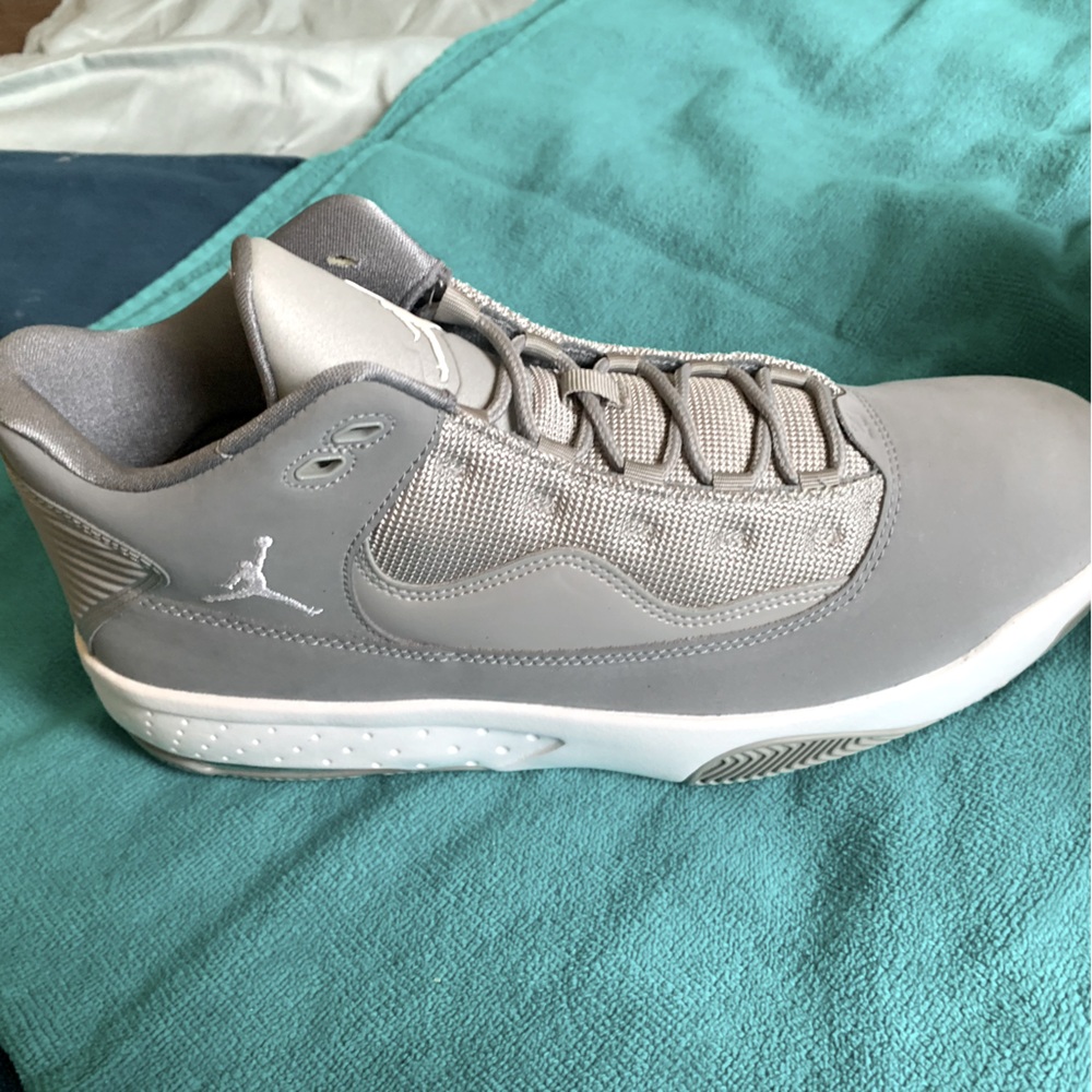 Size 11 mens never worn jordans